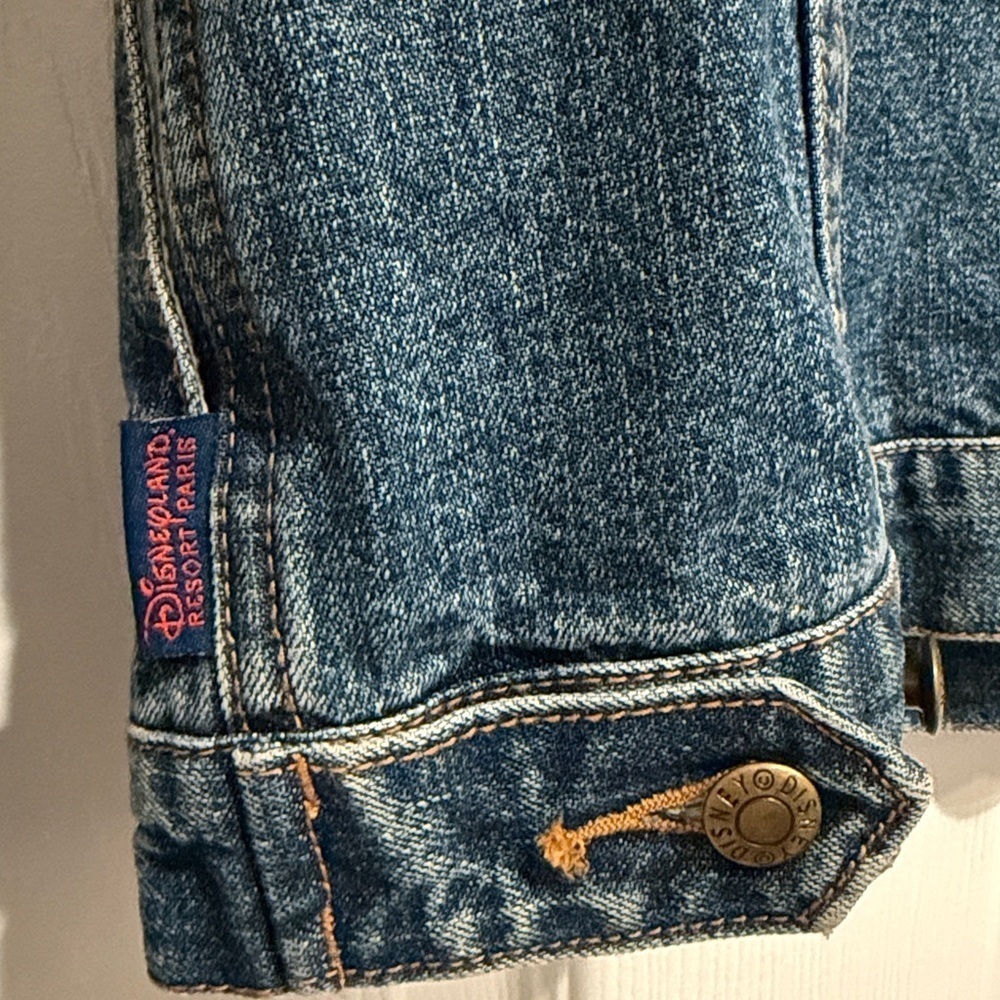 DISNEYLAND VINTAGE PARIS PARKS Official Patchwork Denim Jacket Mickey Girls 14 - Picture 2 of 7